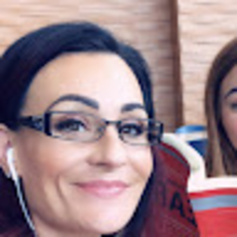 Meet your Posher, Angela